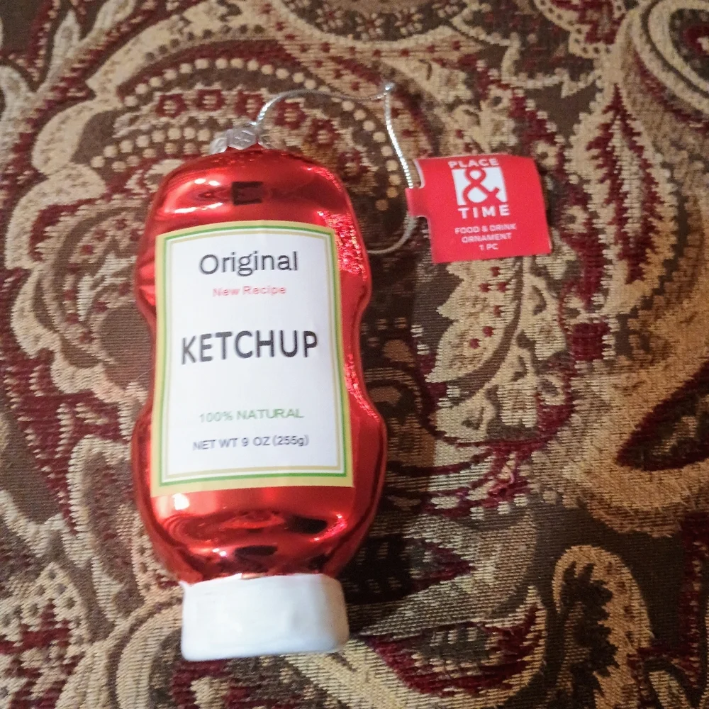 Ketchup Ornament - Picture 5 of 6